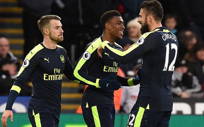 Sanchez và Giroud lập công, Arsenal thắng trận tưng bừng