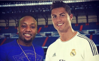 Sống ảo, ghép ảnh chụp cùng Cristiano Ronaldo để đăng mạng xã hội, nam ca sĩ Nigeria nhận cái kết đắng