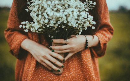 Hãy cứ yêu thôi, đừng lệ thuộc cảm xúc vào người ta quá nhiều