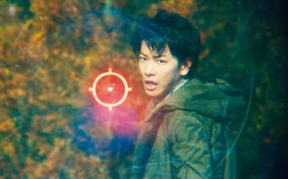 Sato Takeru bất tử và bị cả nhân loại truy sát trong "Ajin"