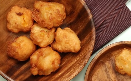 Chỉ vài bước nhanh gọn là có ngay món bánh ngô phô mai cho bữa sáng
