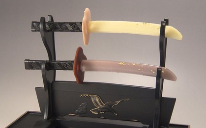 Mọi người cứ tưởng người Nhật đang nuốt kiếm Katana nhưng thật ra họ ăn kem