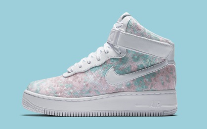Nike vừa ra mắt sneaker Lọ Lem lóng lánh, chắc chắn con gái sẽ chẳng còn muốn đi giày cao gót nữa