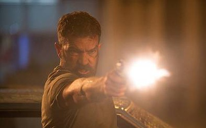 Nghẹt thở với phim hành động "Security" của tài tử "Zoro" Antonio Banderas