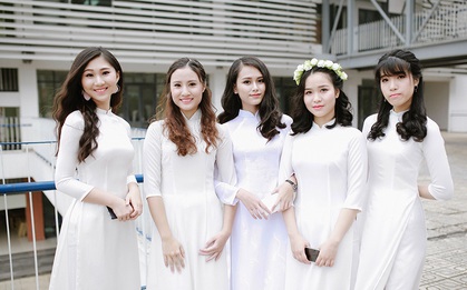 Ai cũng chờ đến hôm nay để được ngắm con gái trường Ams xinh ngất với áo dài!