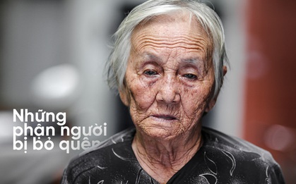 Người già bán vé số tại Sài Gòn: Những phận người bị bỏ quên