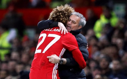 Vì sao người thừa Fellaini vẫn không bị "lạc trôi" khỏi Man Utd