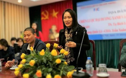 Nhà báo Tạ Bích Loan làm Trưởng bộ môn của ĐH Khoa học Xã hội và Nhân văn