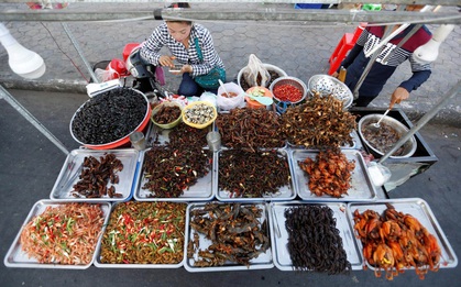Không có dịp thưởng thức streetfood Bangkok thì chần chừ gì mà không tới 5 thiên đường ẩm thực này