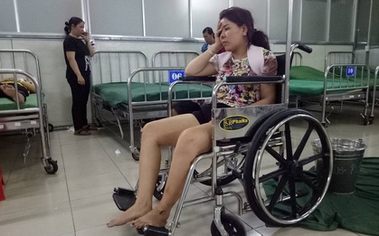 Người phụ nữ kể giây phút hai xe ô tô đấu đầu, 9 người bị thương
