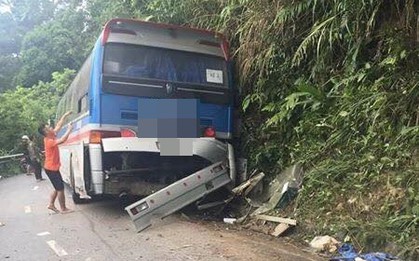 Vụ ô tô chở học sinh lớp 11 lao vào vách núi ở Tam Đảo: Thêm 1 nạn nhân tử vong