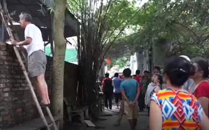 Bé gái 9 tuổi nhanh trí dắt 2 em thoát đám cháy