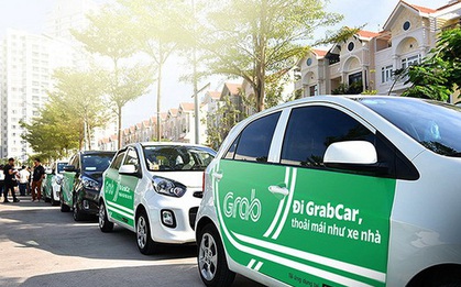Sinh ra trên GrabCar ở Sài Gòn, em bé và cha mẹ được đi miễn phí taxi 4 năm