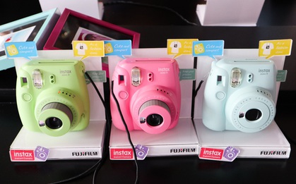 Fujifilm ra mắt 2 máy ảnh chụp lấy liền Instax Mini 9 và Instax Square SQ10 tại Việt Nam, mức giá từ 2 triệu đồng