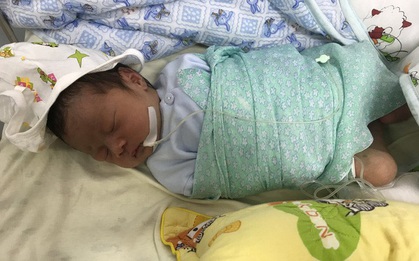 Hà Nội: Sinh con chưa được 10 giờ đồng hồ, mẹ bế con sang giường bên gửi rồi bỏ đi