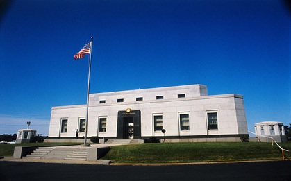 Bên trong kho vàng Fort Knox lớn nhất thế giới: Nơi cất giấu  4.500 tấn vàng thỏi