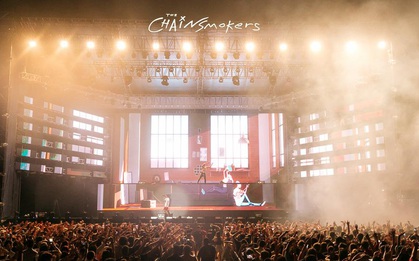 The Chainsmokers khiến khán giả Việt Nam vỡ òa với màn biểu diễn đầy nhiệt huyết suốt 2 tiếng