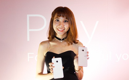 HTC ra mắt siêu phẩm U Ultra Việt Nam: ngoại hình bóng bẩy, hai màn hình cực ấn tượng!