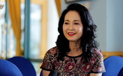 NSND Lan Hương của "Sống chung với mẹ chồng": "Khi quay cảnh đám cưới vui vẻ cũng là lúc bố tôi qua đời"