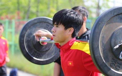 U20 Việt Nam chốt danh sách: Tiến Anh nhận vé vớt, Thanh Hậu ngậm ngùi