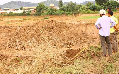 Chồng sát hại vợ rồi chôn xác sau nhà suốt 10 năm