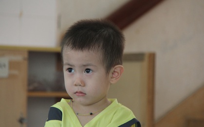 Đã có một phụ nữ nhận là mẹ của bé trai 2 tuổi nghi bị bỏ rơi trước cổng BV Từ Dũ