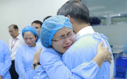 Vì sao nghỉ hưu, Viện trưởng lấy nhiều nước mắt của mọi người như vậy?