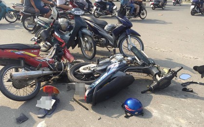 Nam thanh niên "bỏ của chạy lấy người" sau va chạm giao thông ở Sài Gòn