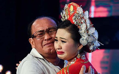 Bị Lê Giang tố đánh vợ đến mức vứt xuống cầu thang, Duy Phương lên tiếng: "Họ đang giết tôi!"