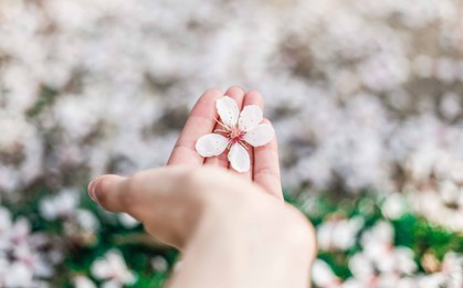 Nếu cứ làm 4 điều sau thì đừng hỏi tại sao tình yêu của bạn rơi vào cảnh nhanh yêu nhanh chán