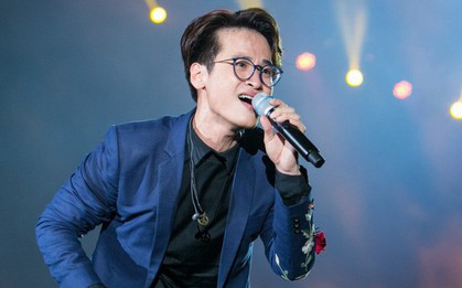 Sau live concert 10 năm “cháy vé”, Hà Anh Tuấn lại có hẹn với khán giả Thủ đô bằng đêm nhạc Giáng sinh