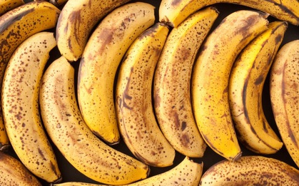 Chuối chín thâm thường bị ném đi, nhưng bạn sẽ không bao giờ làm thế nữa khi biết thông tin này