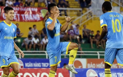 Lâm Ti Phông lập hat-trick vùi dập HAGL