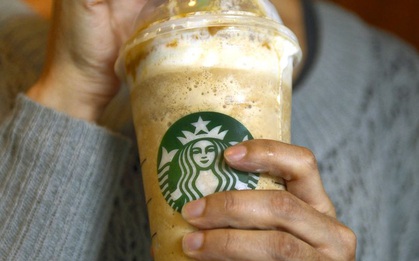 Starbucks bị tố ngó lơ yêu cầu gọi đồ khiến khách hàng bị tào tháo đuổi tới 11 lần