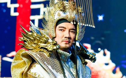 Cận cảnh long bào cực hoành tráng của Đàm Vĩnh Hưng khi đóng Ngọc Hoàng