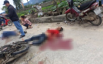 Va chạm với xe chở tôn, 2 người thương vong do bị cứa ngang bụng