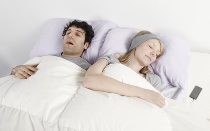 Khám phá mẫu tai nghe nhìn hơi xấu nhưng đảm bảo "êm ái, thoải mái mọi tư thế"