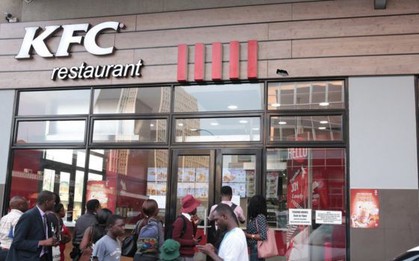 Zimbabwe: KFC và nhiều cửa hàng đồ ăn nhanh đóng cửa vì hết tiền mua thịt gà