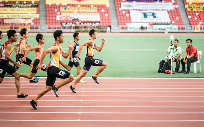 Cơ hội cho tất cả là như nhau, ai cũng phải cố gắng nhưng tại sao bạn chấp nhận để bản thân thụt lùi