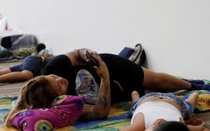 Ảnh: Người Mexico đi tránh bão nằm la liệt tại các trung tâm sơ tán