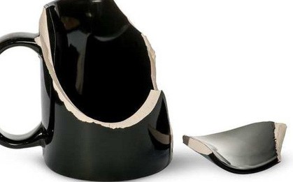 2 năm qua, lực lượng Không quân Mỹ làm vỡ 7 tỷ rưỡi tiền cốc uống nước