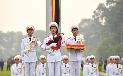 Lễ thượng cờ rủ quốc tang cố Tổng Bí thư Đỗ Mười