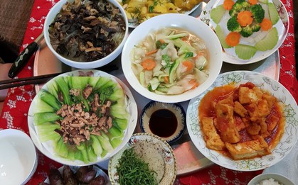 Chiêm ngưỡng album mâm cơm tự nấu của cô dâu 62 tuổi: Thảo nào vừa lấy được giai tân, mẹ chồng còn quý như vàng