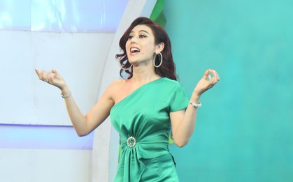 "Chết cười" xem Lâm Khánh Chi bày con gái cách vừa khóc vừa điệu trên truyền hình
