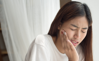Đau buốt răng đến mấy cũng có thể khắc phục hiệu quả nhờ những tuyệt chiêu sau