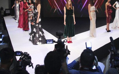 Không chỉ người mẫu, cánh nhiếp ảnh gia cũng đồng loạt tố bị VIFW chậm tiền: "Làm thì cực mà lúc đòi tiền thì như đi xin!"