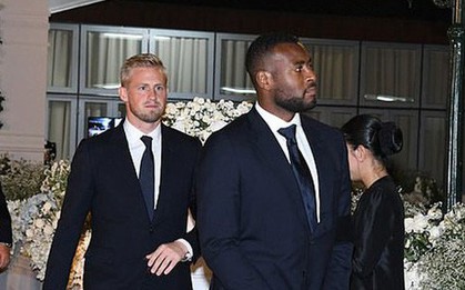 Ban lãnh đạo và cầu thủ Leicester sang Thái Lan viếng cố Chủ tịch Vichai