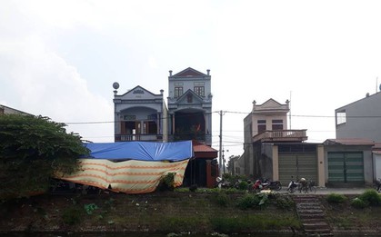Vụ cô giáo nghỉ hưu bị sát hại ở Hưng Yên: Con trai giết hàng xóm, mẹ đóng cửa không dám ra ngoài