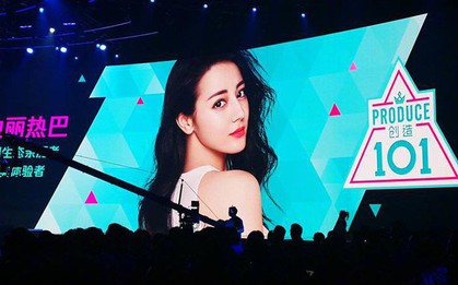 Địch Lệ Nhiệt Ba làm Host "Produce 101 Trung Quốc", netizen lại lôi chuyện giành Thị hậu ra "đá xoáy"