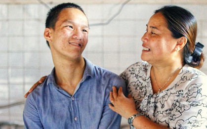 Chuyện của "má Loan" và những đứa con đặc biệt: Từ bỏ giảng đường, vào Hội An chăm sóc trẻ mồ côi khuyết tật